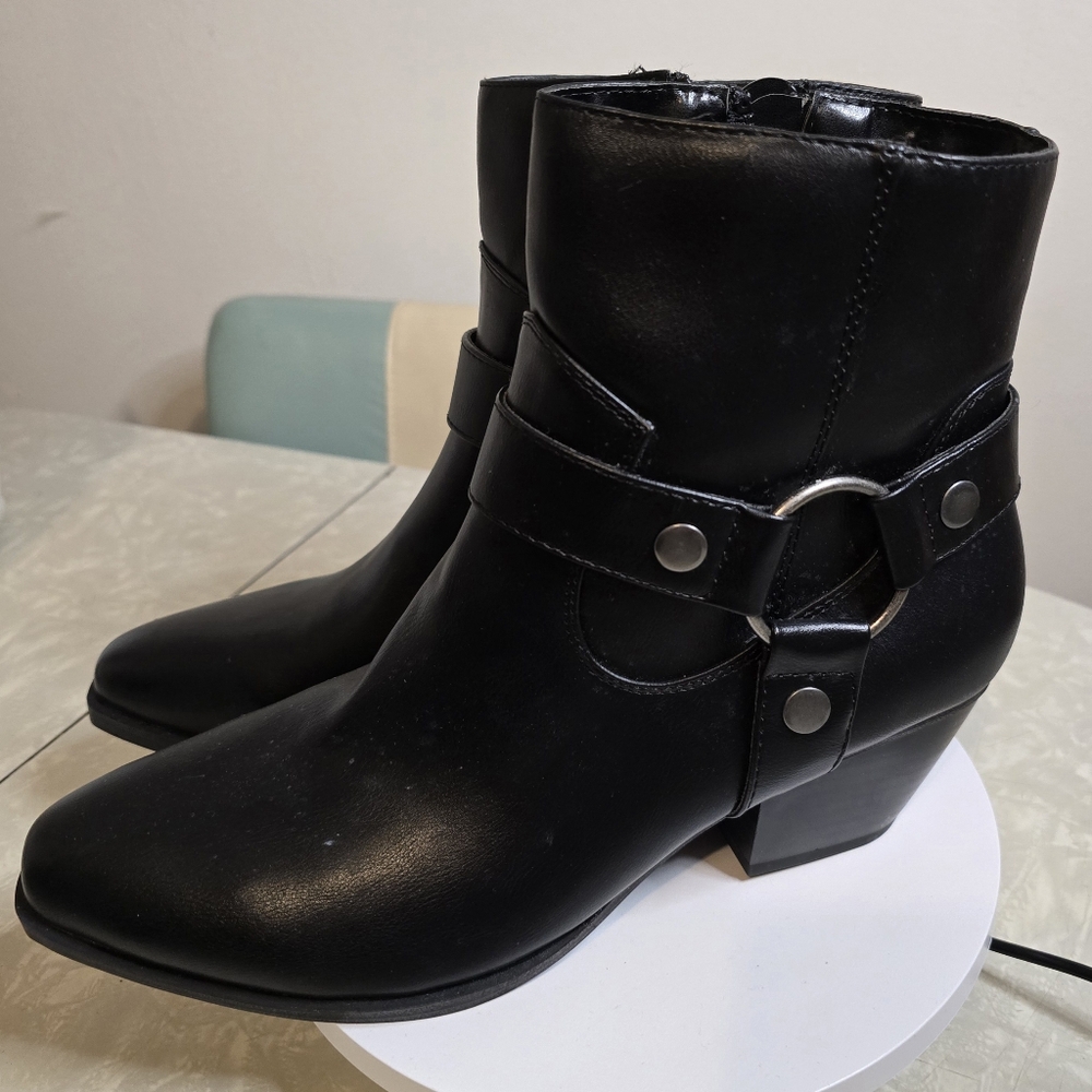 INDIGO RD. Women's Black Ankle Boots 8.5